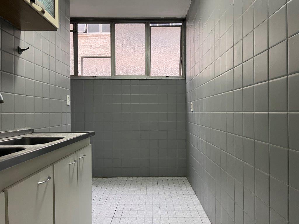 LAPA DE BAIXO APARTAMENTO PARA VENDER NA PRAÇA JÁCOMO ZANELLA NO PRIMEIRO ANDAR