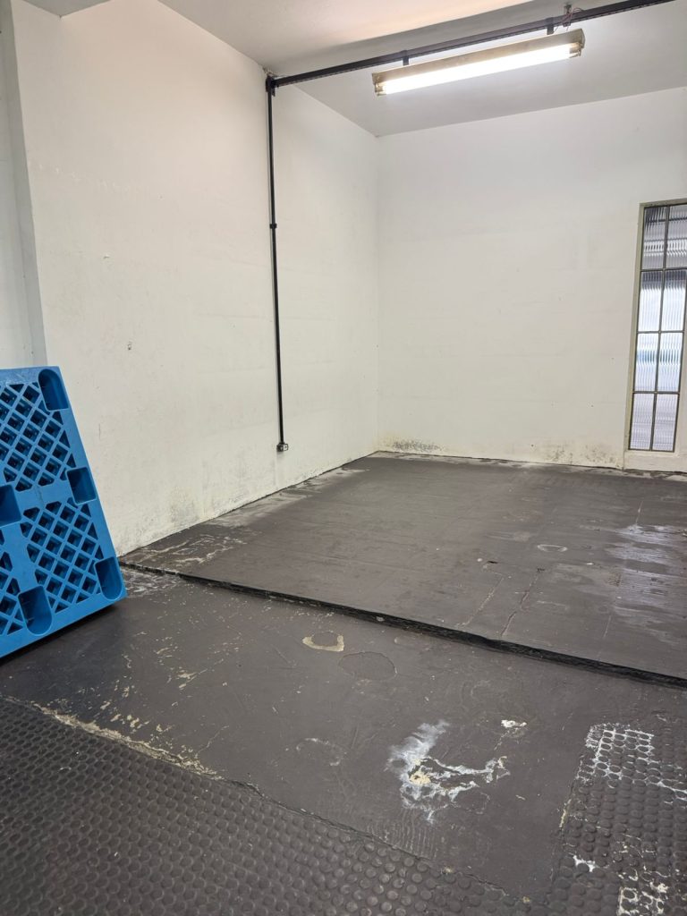 GALPAO para LOCAÇÃO – VILA ANASTÁCIO