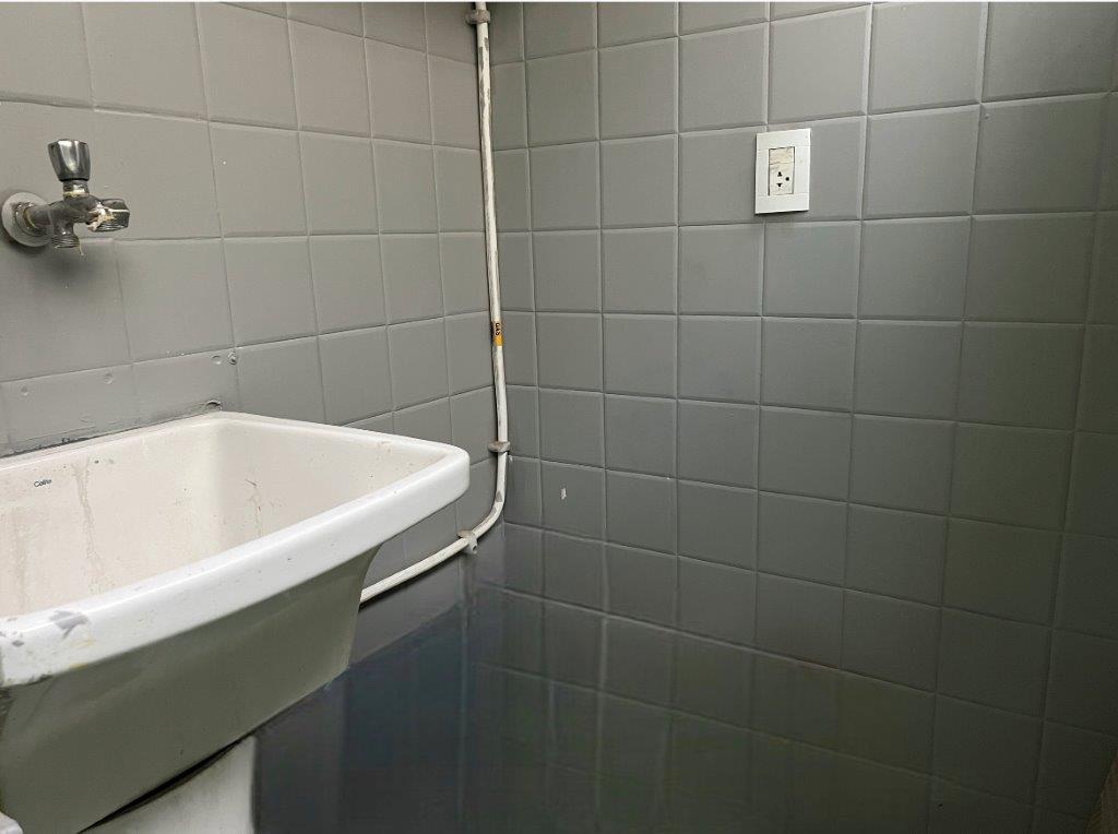 LAPA DE BAIXO APARTAMENTO PARA VENDER NA PRAÇA JÁCOMO ZANELLA NO PRIMEIRO ANDAR