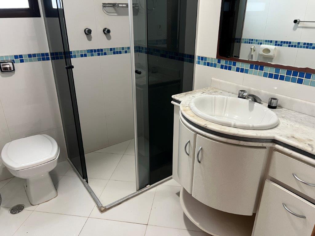 PARQUE SÃO DOMINGOS APARTAMENTO À VENDA COM 3 DORMITÓRIOS E COM 3 VAGAS DE GARAGEM 