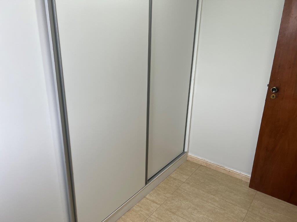 PARQUE SÃO DOMINGOS APARTAMENTO À VENDA COM 3 DORMITÓRIOS E COM 3 VAGAS DE GARAGEM 