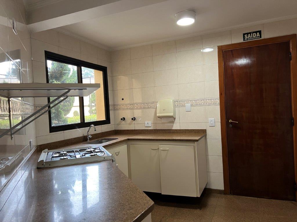 PARQUE SÃO DOMINGOS APARTAMENTO À VENDA COM 3 DORMITÓRIOS E COM 3 VAGAS DE GARAGEM 