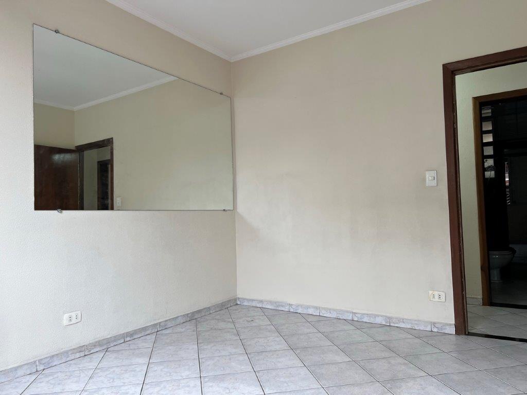 LAPA DE BAIXO PARA LOCAÇÃO APARTAMENTO COM TRÊS DORMITÓRIOS    