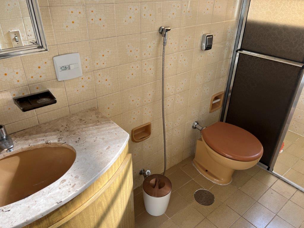 POMPÉIA APARTAMENTO PARA ALUGAR DE DOIS QUARTOS, COM VAGA FIXA E COBERTA