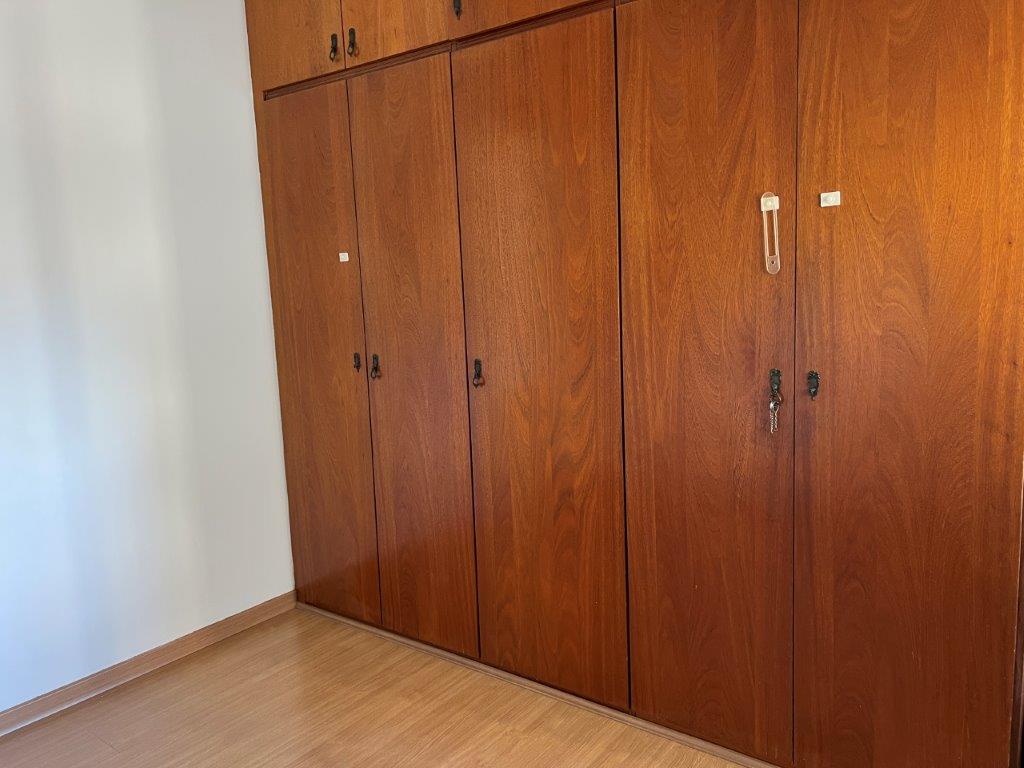 POMPÉIA APARTAMENTO PARA ALUGAR DE DOIS QUARTOS, COM VAGA FIXA E COBERTA