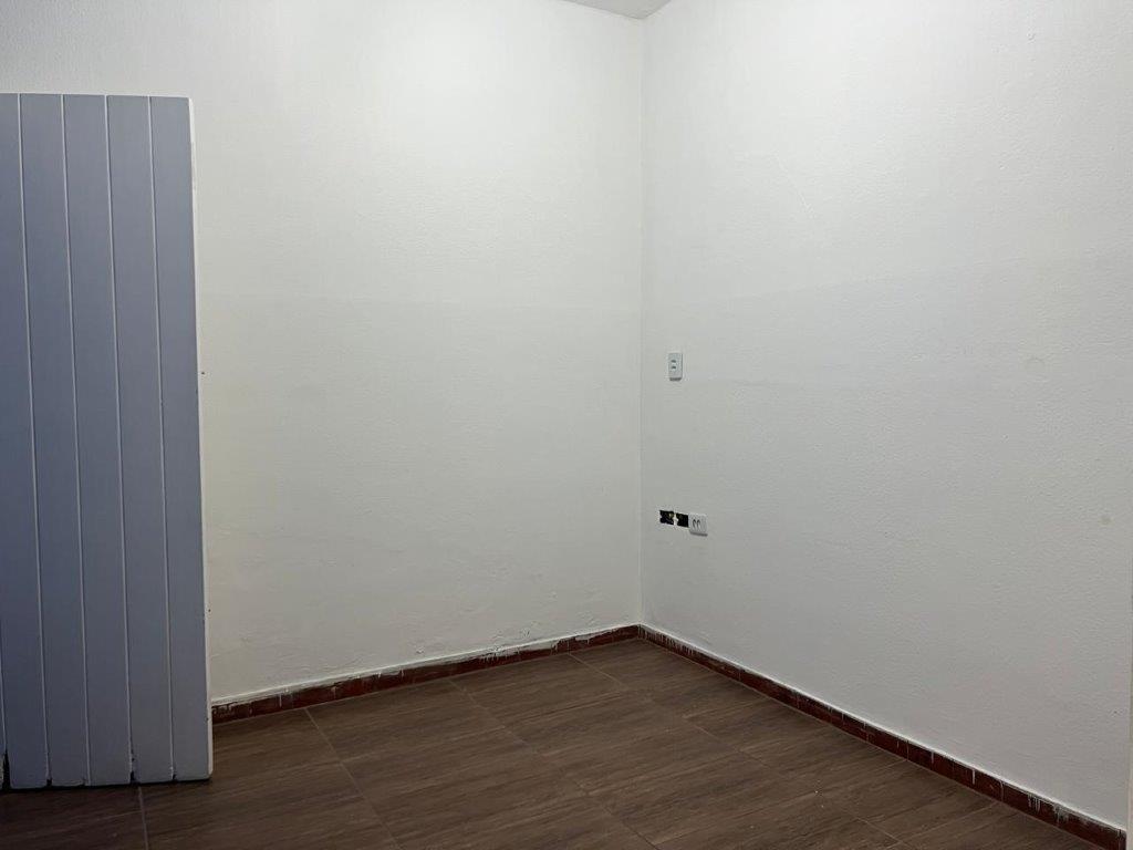 LAPA SOBRADO COMERCIAL PARA LOCAÇÃO NA RUA ALBION