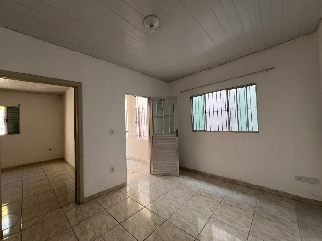 ÁGUA BRANCA CASA TÉRREA PARA LOCAÇÃO – NÃO INDEPENDENTE