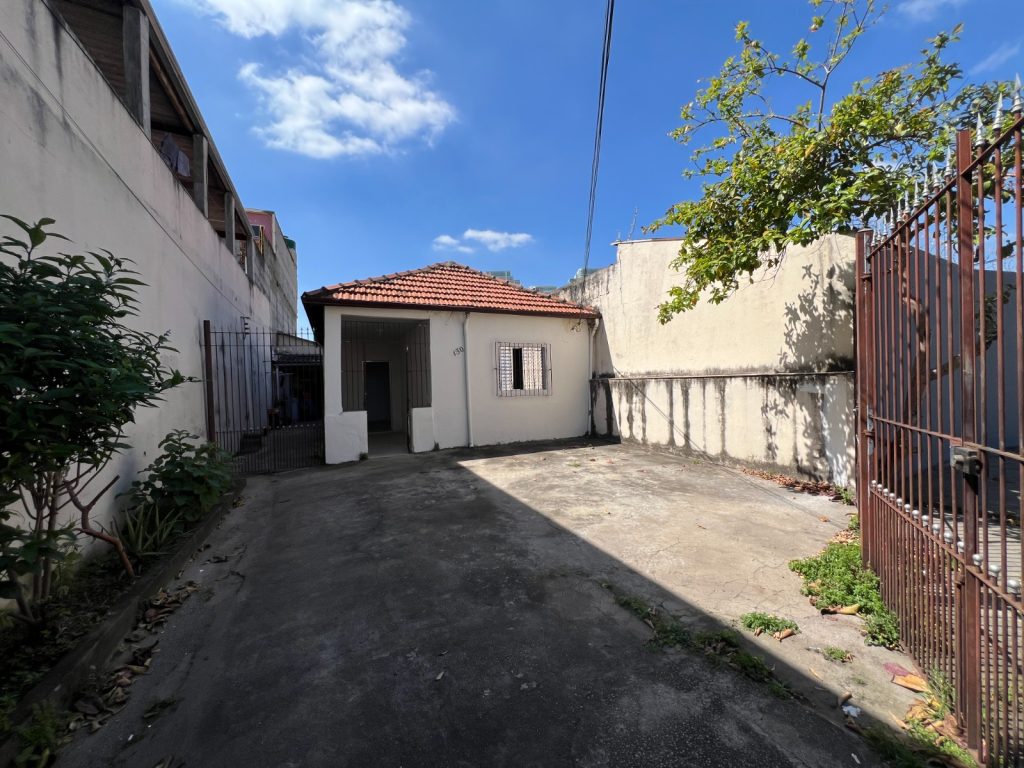 ÁGUA BRANCA CASA TÉRREA PARA LOCAÇÃO – NÃO INDEPENDENTE