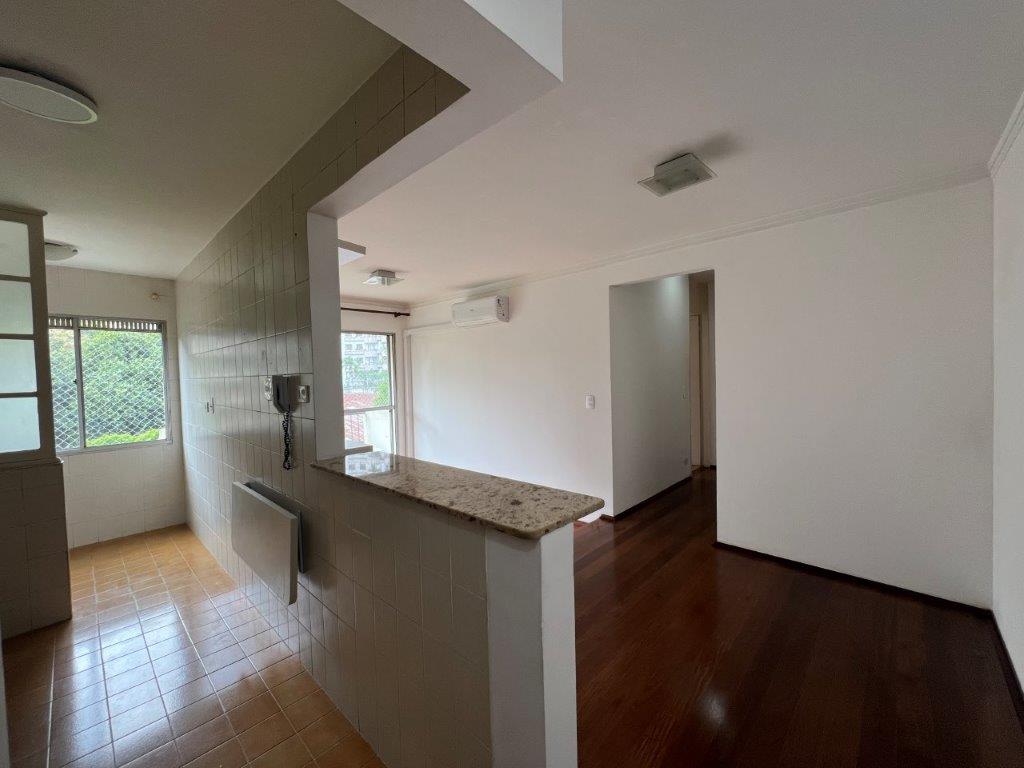 ALTO DE PINHEIROS APARTAMENTO PARA LOCAÇÃO COM 2 DORMITÓRIOS, VAGA FIXA E APARELHO DE AR-CONDICIONADO