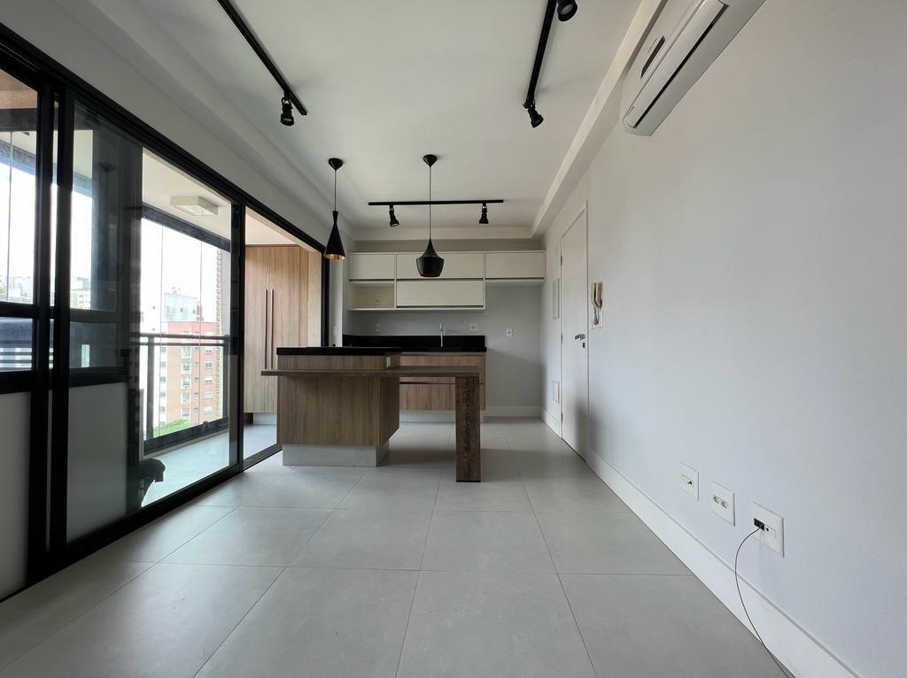 VILA MADALENA APARTAMENTO PARA LOCAÇÃO COM UM QUARTO,  VARANDA, AR-CONDICIONADO E VAGA DE GARAGEM