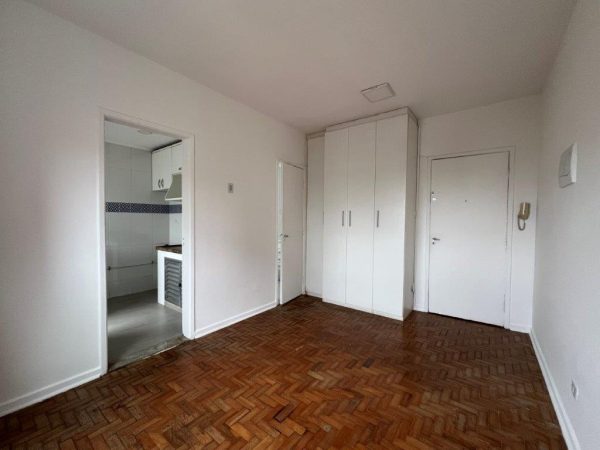 SUMAREZINHO APARTAMENTO PARA LOCAÇAO COM UM QUARTO  (KIT) SEM VAGA