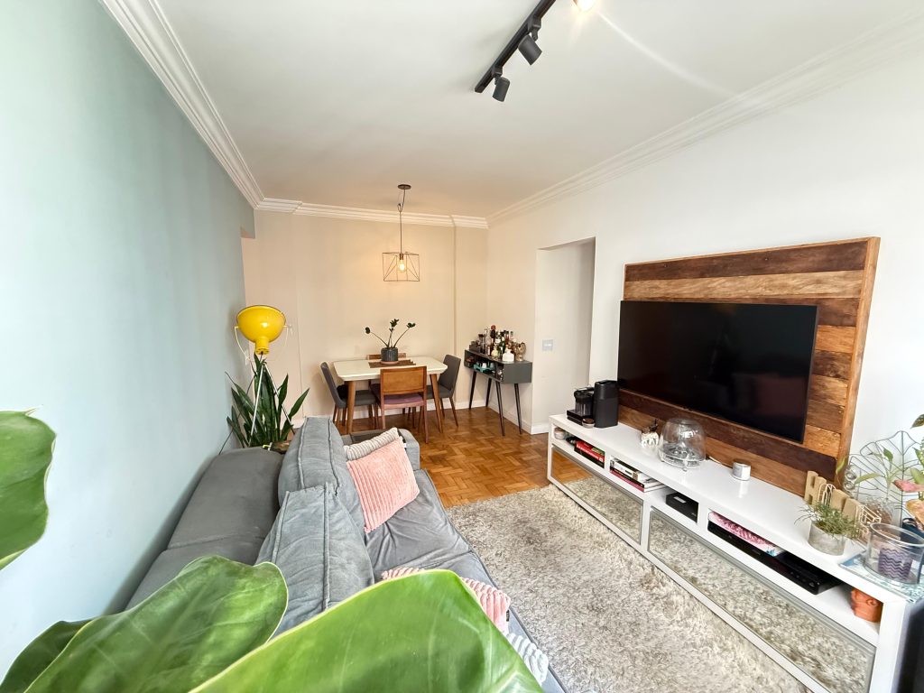 Apartamento reformado e pronto para morar em Perdizes!