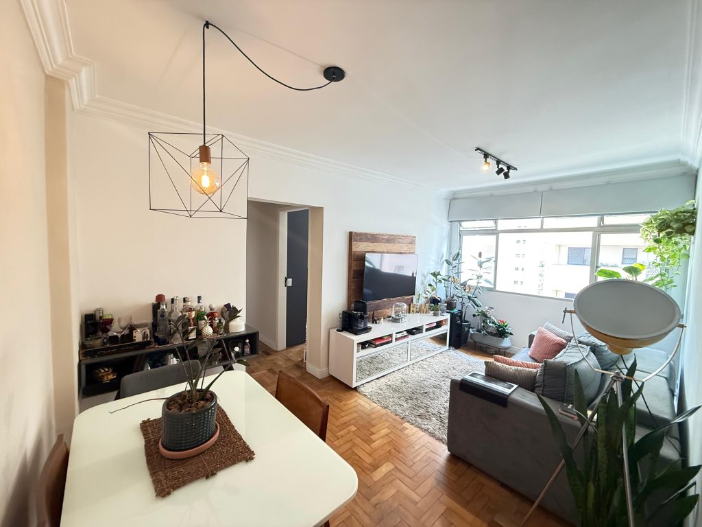 Apartamento reformado e pronto para morar em Perdizes!