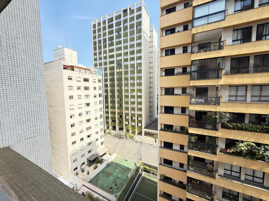 Apartamento reformado e pronto para morar em Perdizes!